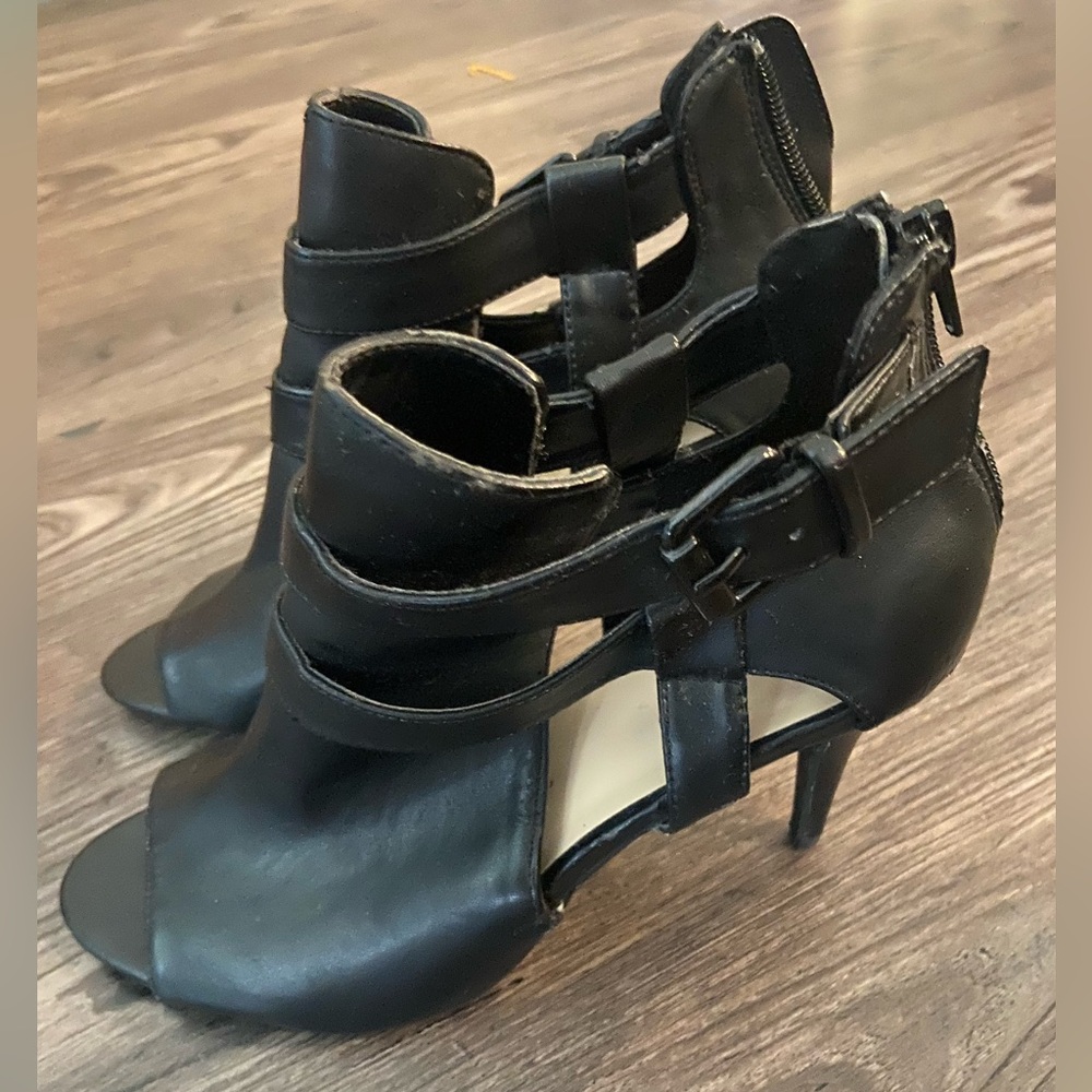 Nine West Peep Toe - Picture 2 of 7